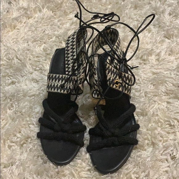 Zara lace up heel - Picture 1 of 6